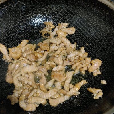 萵筍炒肉的做法,