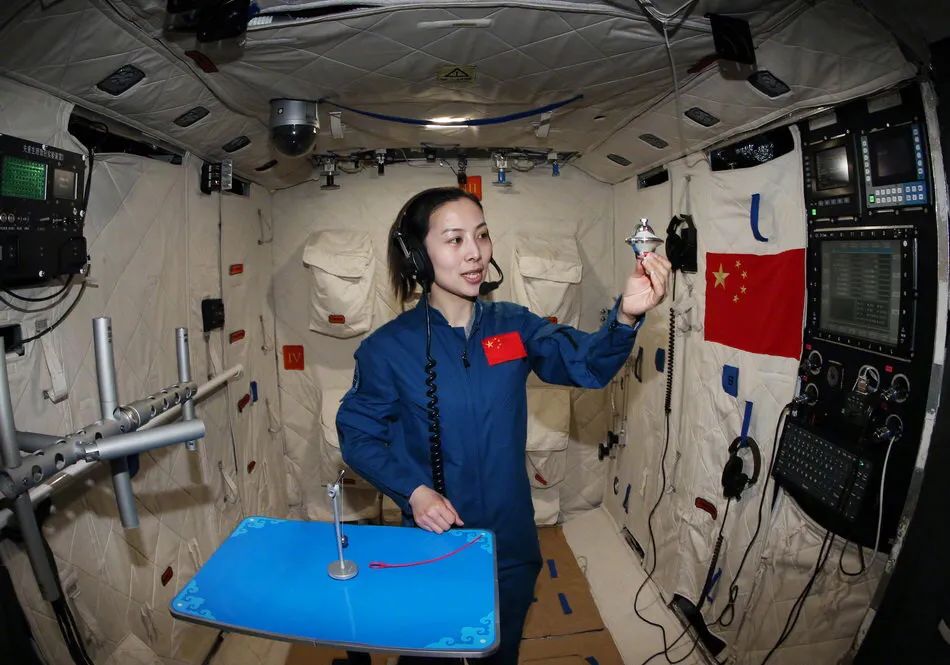 中国最美80后女宇航员：从农村姑娘到两入太空，她的人生经历就是一部励志教科书