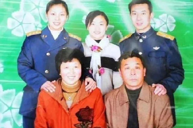 中国最美80后女宇航员：从农村姑娘到两入太空，她的人生经历就是一部励志教科书