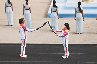 北京冬奧會(huì)火種抵達(dá)北京(圖1) 北京冬奧會(huì)火種抵達(dá)北京(圖1)