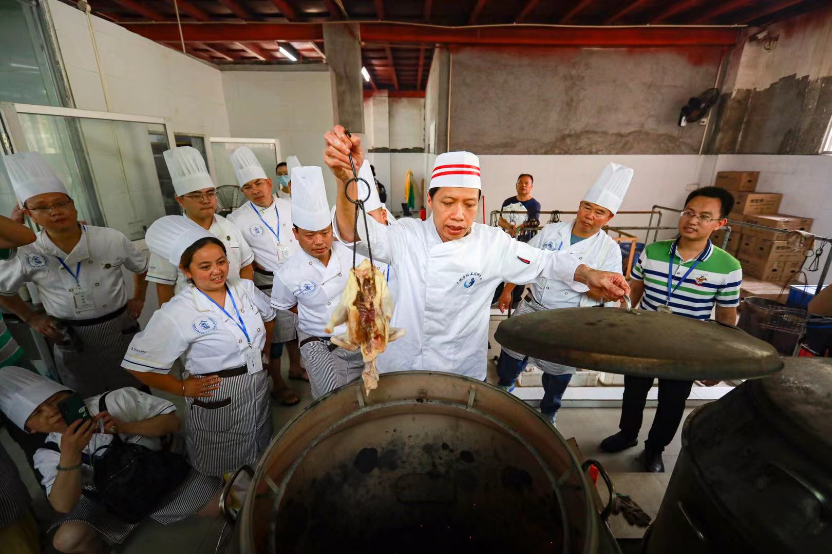 厨师也能评职称啦！广州市首次启动乡村工匠职称评审