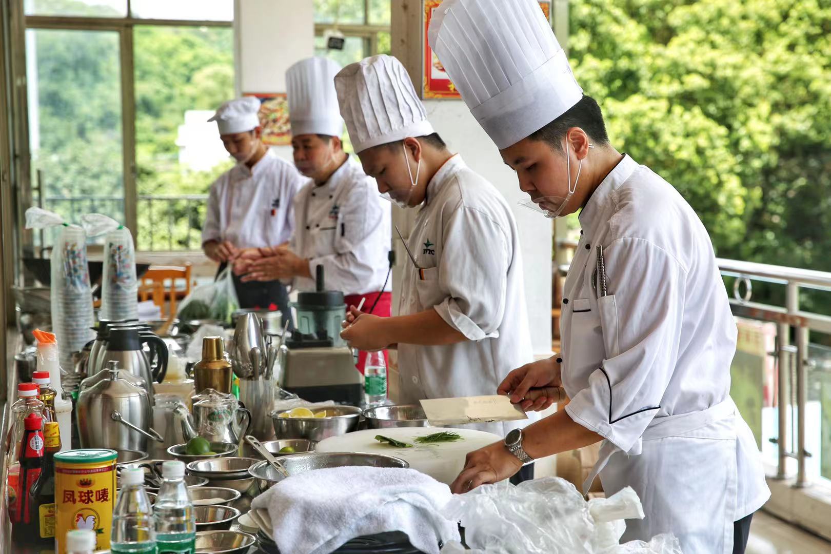 厨师也能评职称啦！广州市首次启动乡村工匠职称评审