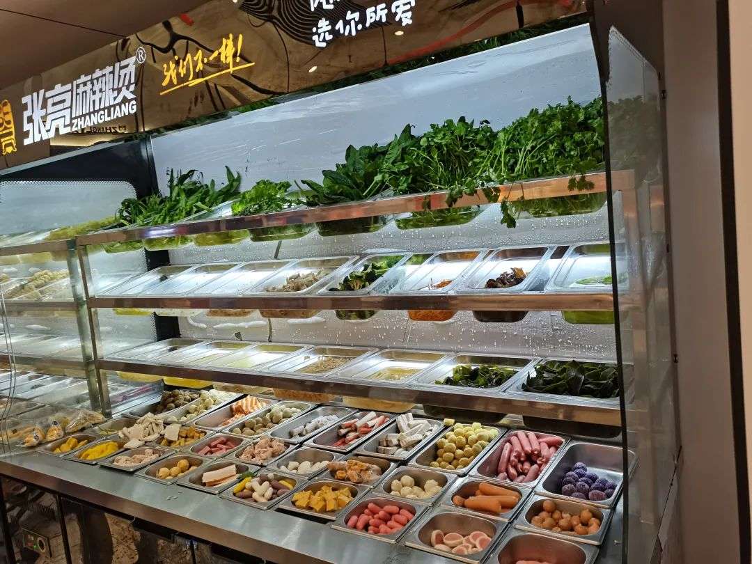 张亮、杨国福双巨头雄踞，麻辣烫品类还有多少想象空间？