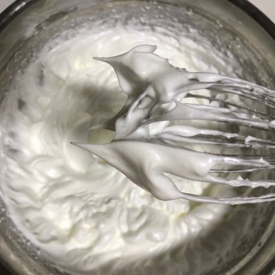 健康美味不回缩不开裂的戚风蛋糕，寒冷冬日里必备哦