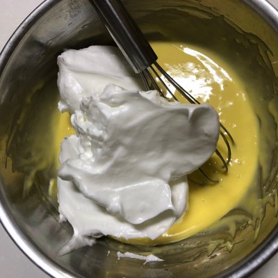 健康美味不回缩不开裂的戚风蛋糕，寒冷冬日里必备哦