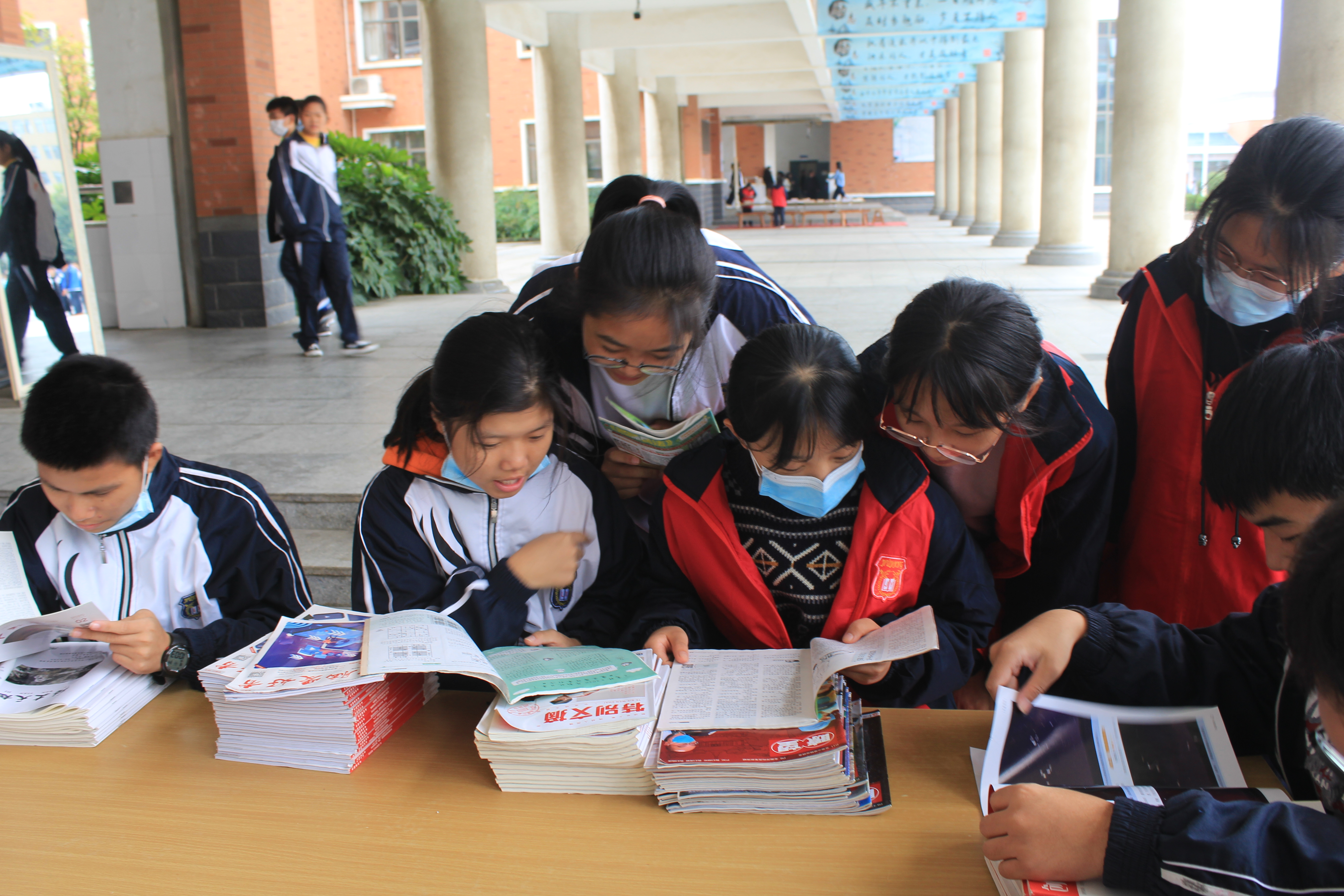 濂溪区第一中学启动第六届读书月系列活动(图5)