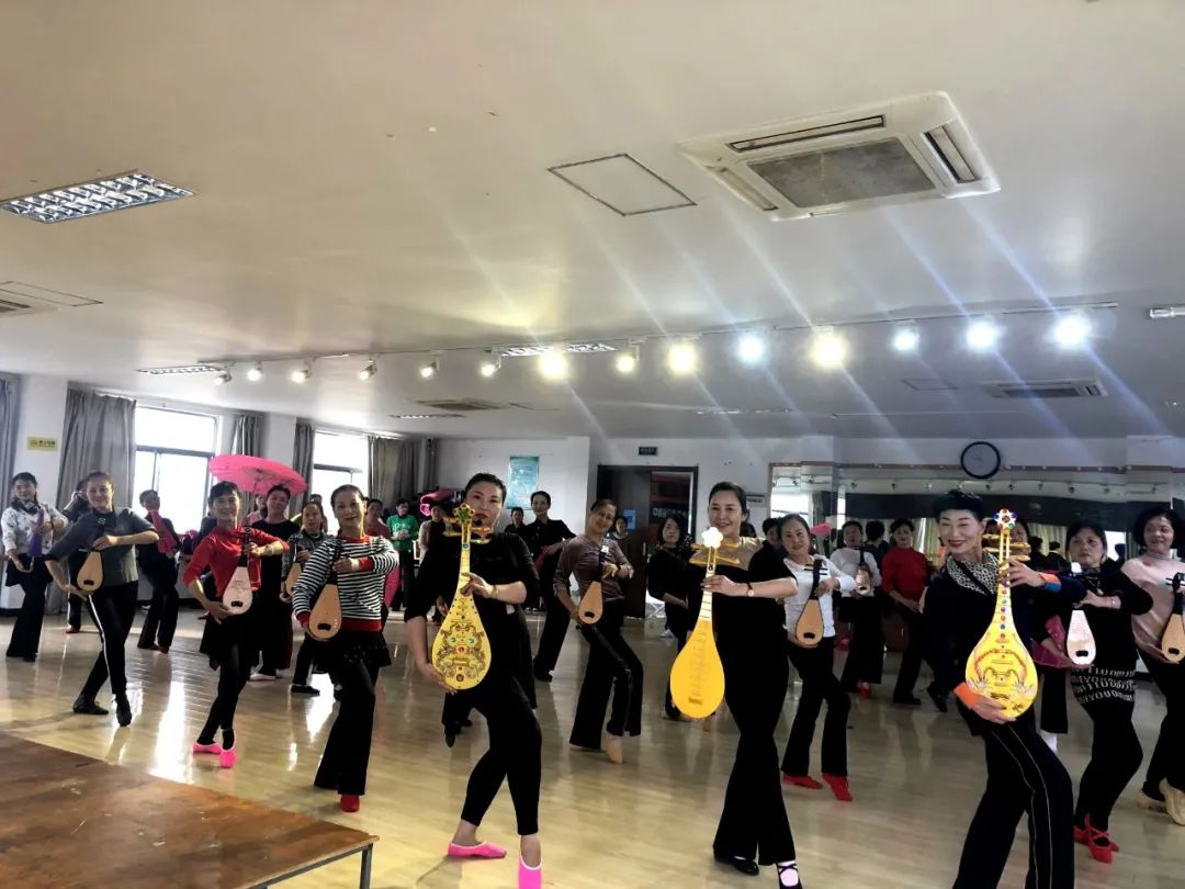 瑜伽、书法、曳步舞、古筝... ...琅琊这里免费培训班火热进行中！