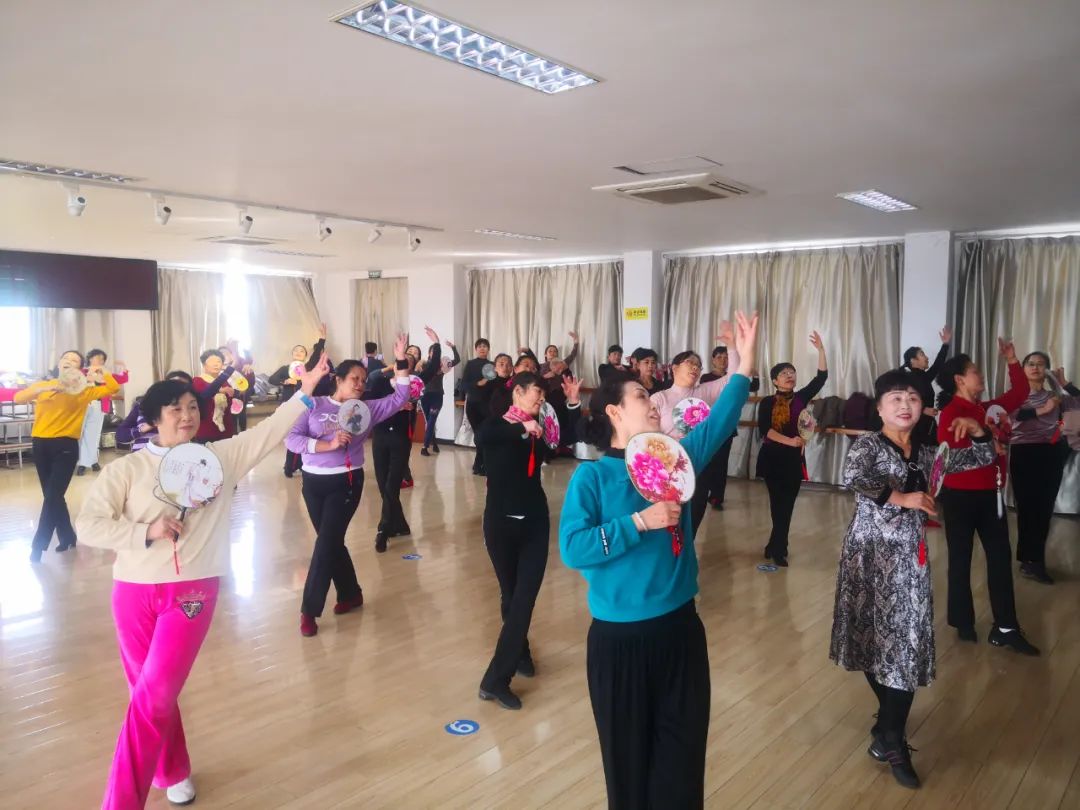 瑜伽、书法、曳步舞、古筝... ...琅琊这里免费培训班火热进行中！