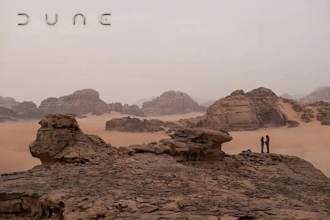 《沙丘》全球票房超14亿元，这部“一生必读”科幻巨著的电影改编得怎么样？
