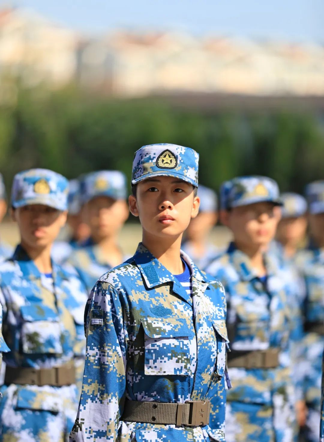 新兵入營已一段時間.北部戰區海軍某訓練基地轉眼間,從校服到