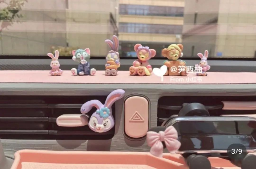 上万网红，在小红书上爆改五菱神车