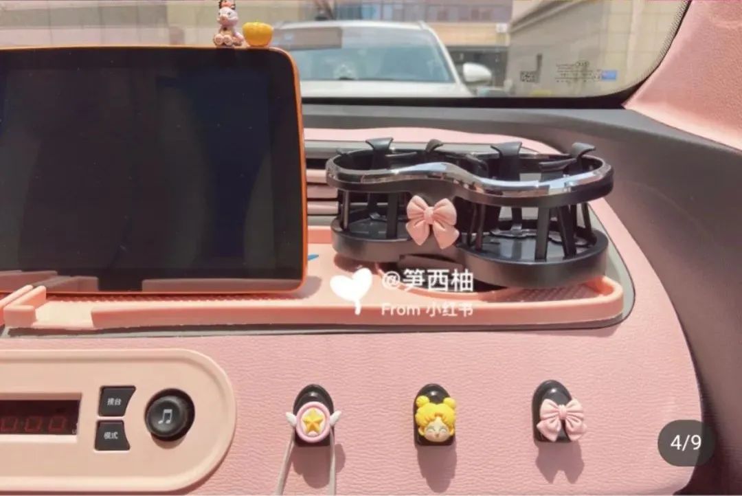 上万网红，在小红书上爆改五菱神车