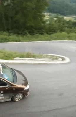 上万网红，在小红书上爆改五菱神车