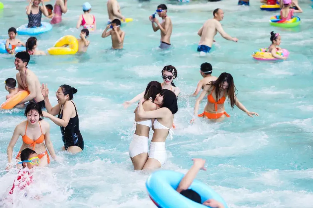 均温20℃！周边7个耍水宝地，冲浪滑水观瀑，最快1h清凉度夏