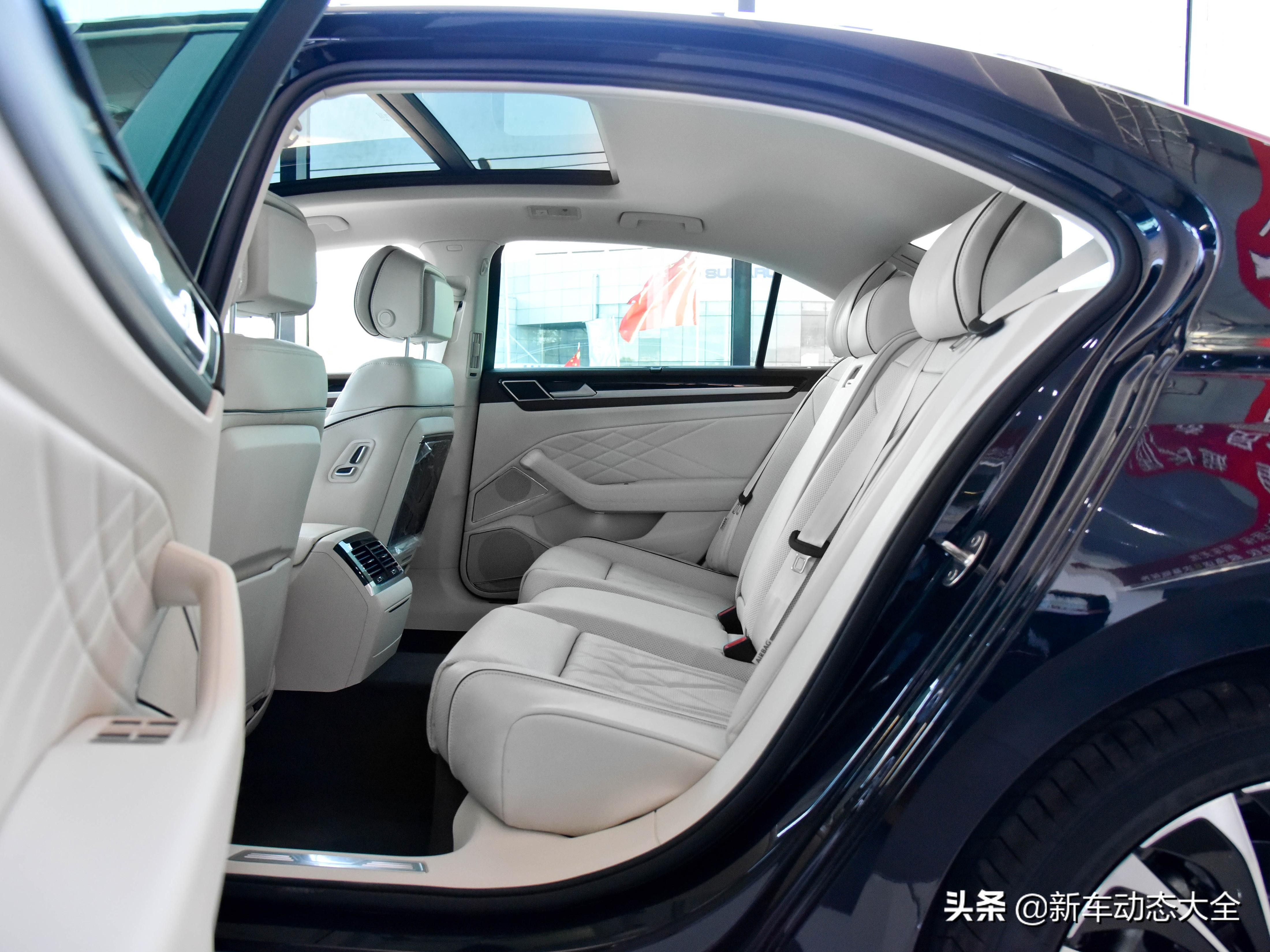 全车带按摩，超5米品牌旗舰三厢车，B级低价，带你看大众辉昂
