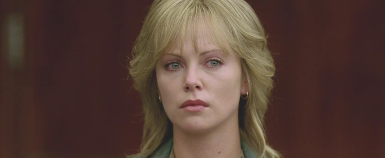 就是根据真实事件改编, 1975年,2单身母亲洛伊斯来到明尼苏达州埃弗