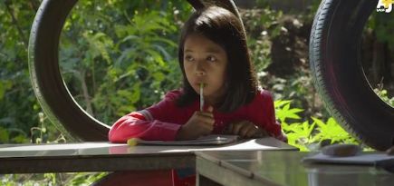 捡破烂交学费，用废品造学校？他建了一所垃圾学校，拯救无数孩子