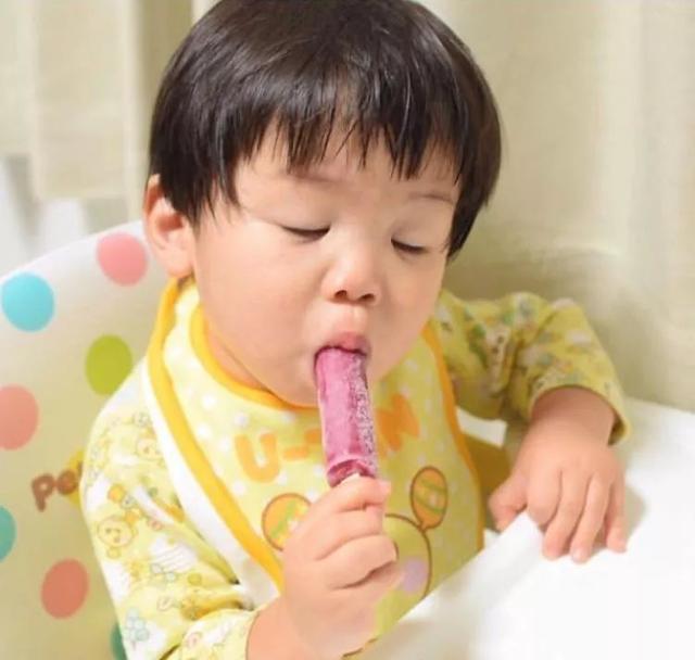 岛国这群父母专拍孩子的沙雕照片上传网络，是亲生的，没错了