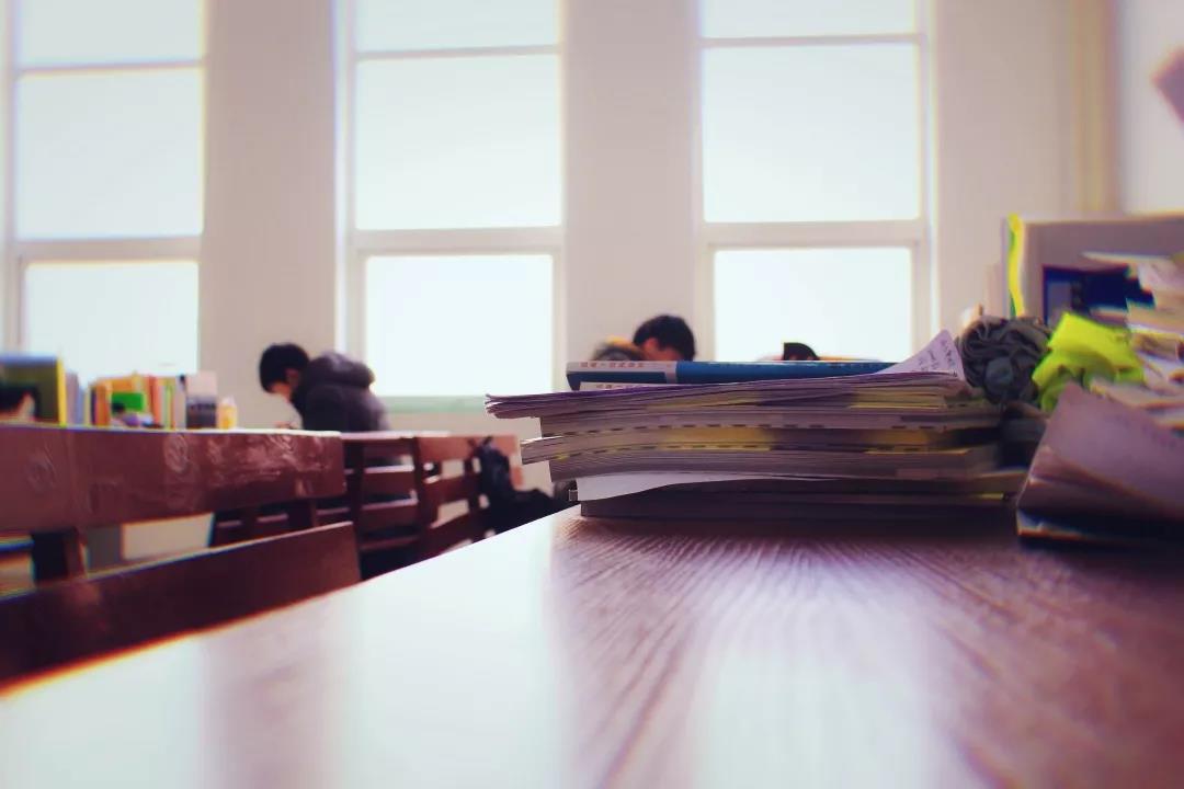 长安大学信息工程学院（刚捧回）