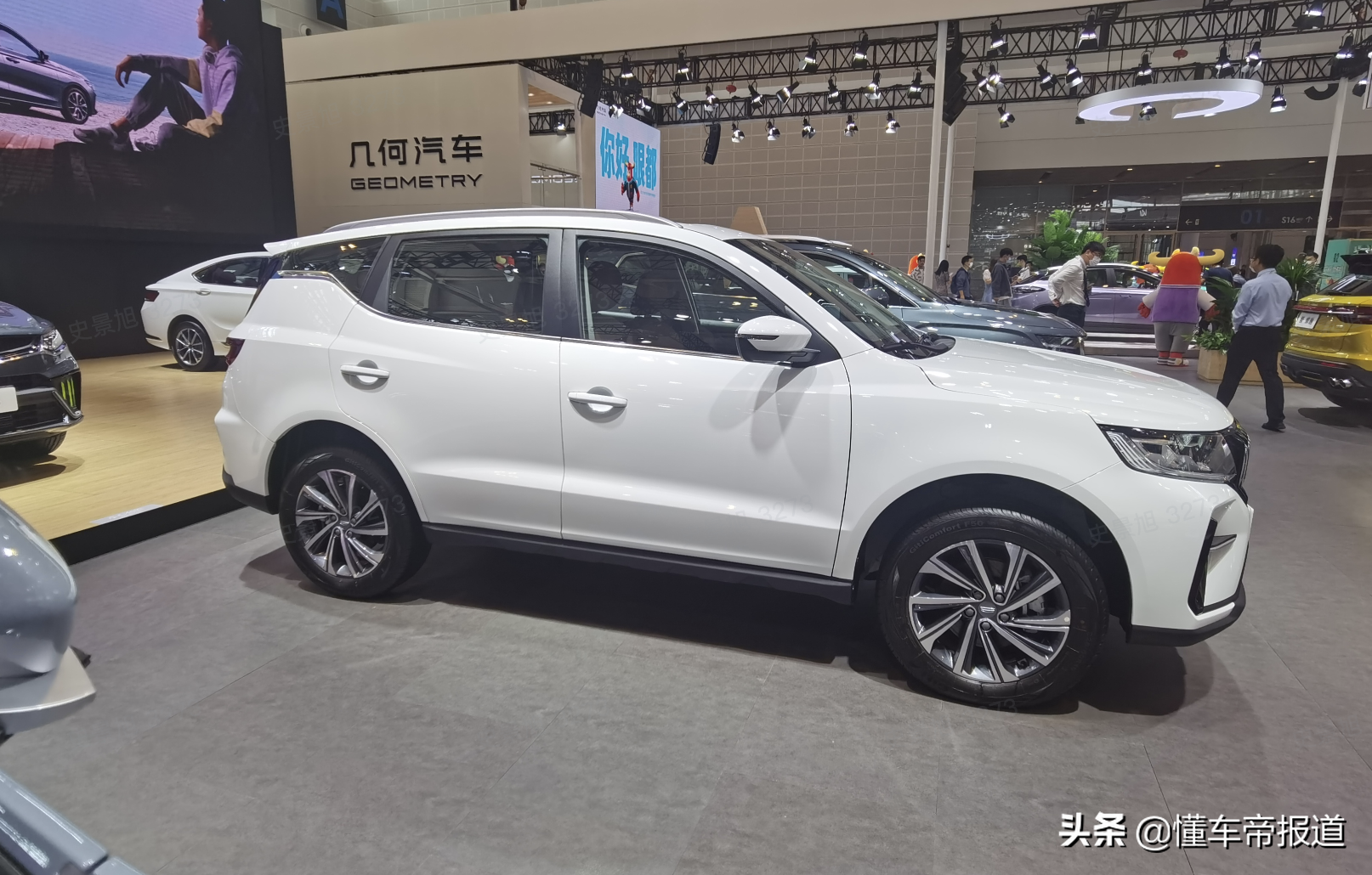 新车 </p><p>　　 售7.59万元起，吉利远景X6 PRO亮相天津车展，竞争比亚迪宋