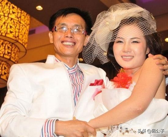 有干爹就一定好吗？6位被他们毁掉的女明星，刘亦菲还不是最惨的