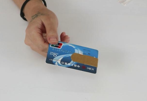 身份证照片能办银行卡（没有身份证能办银行卡吗）