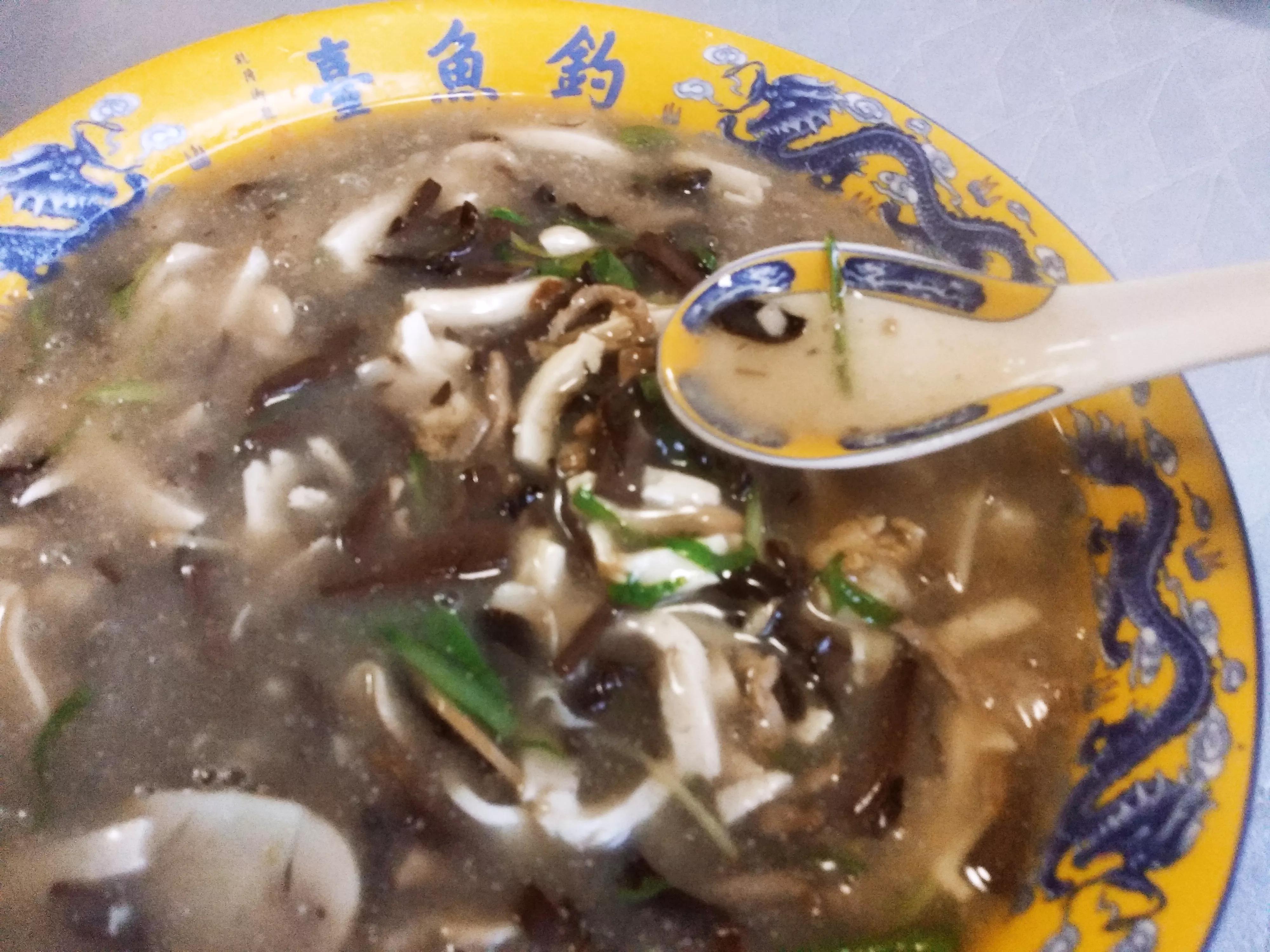 做酸辣汤，掌握“2放3窍门”，汤鲜味酸辣，家人都爱喝