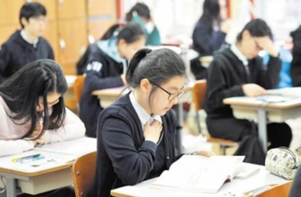 大学毕业后5年才懂，“理科生”和“文科生”的差距，不止在工资