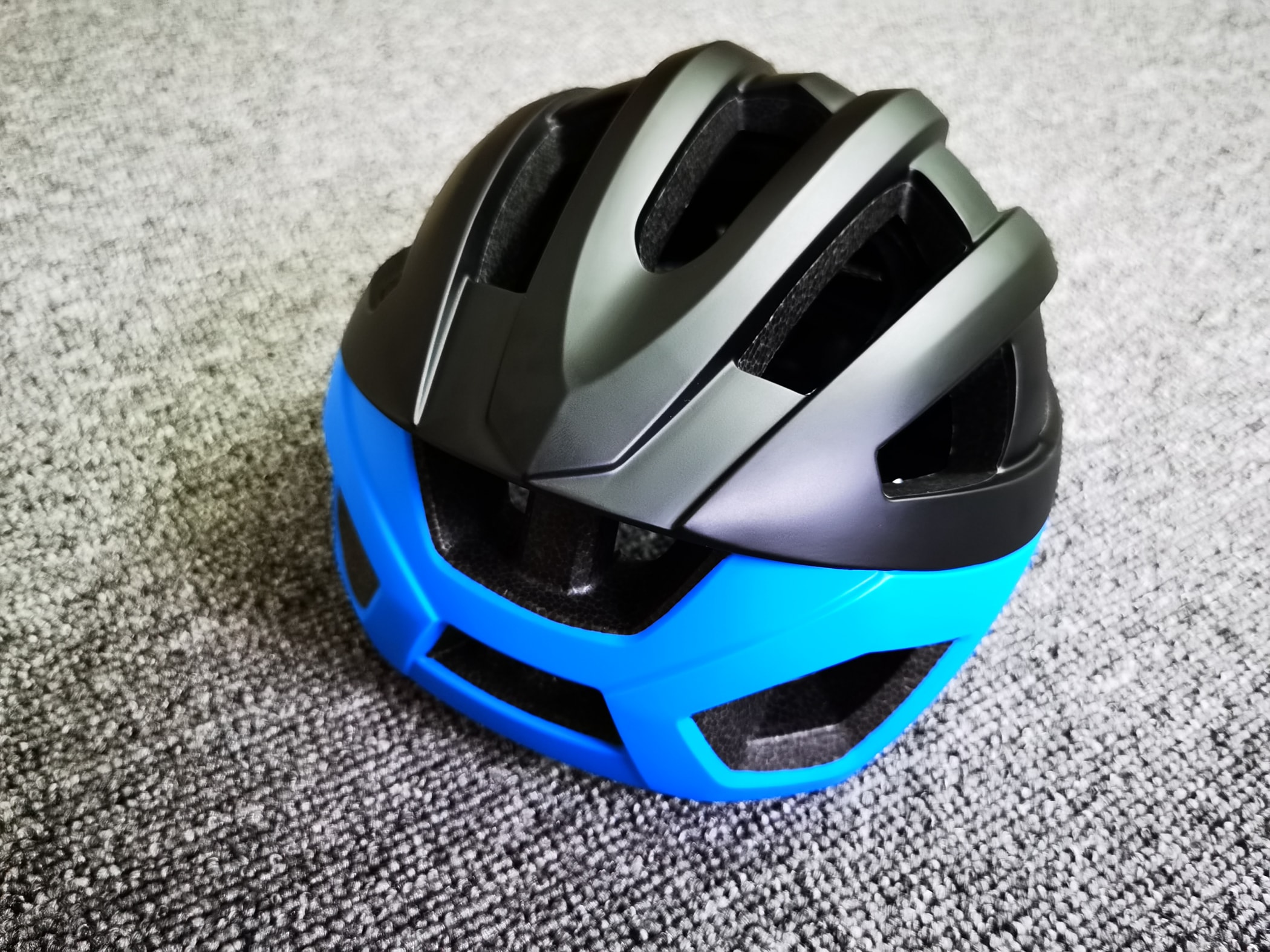 为运动骑行带来高效体验，华为生态318智能运动头盔开箱实测