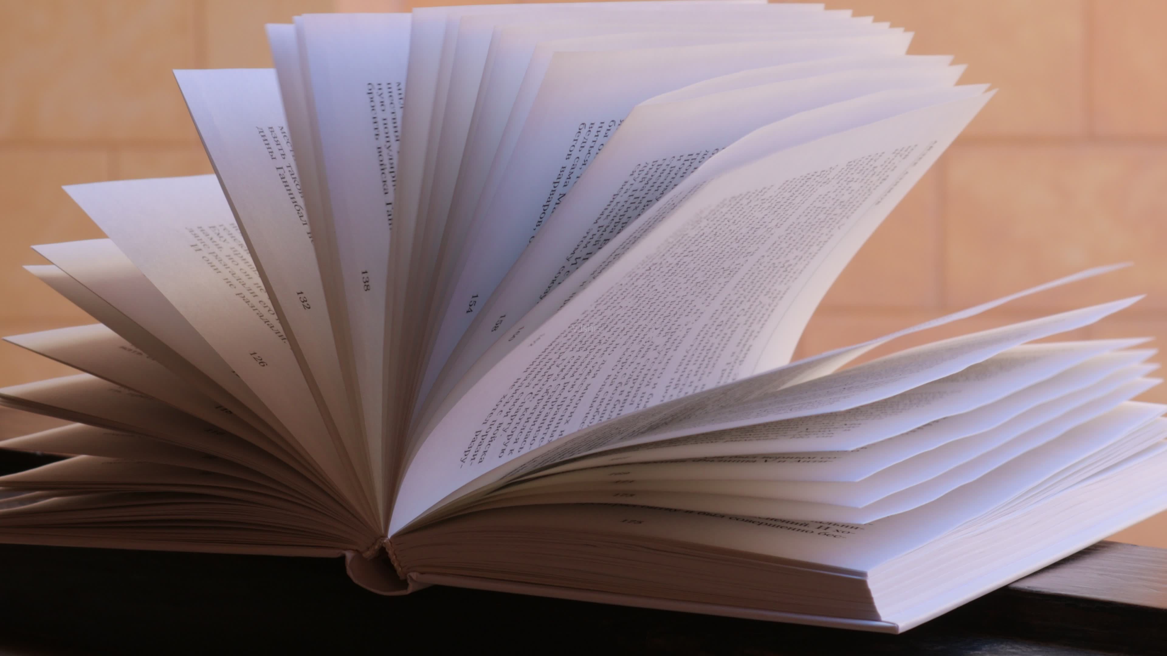 在古诗词中,"南冠,南浦,南风,南楼"有什么特殊的寓意?