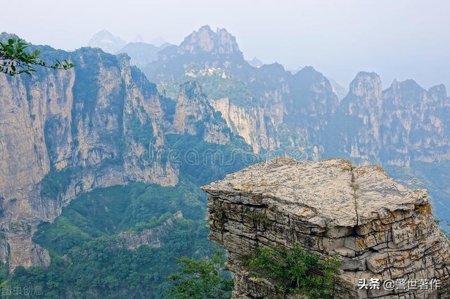 登上山顶的人生感悟诗句(登顶后的诗句和感受)