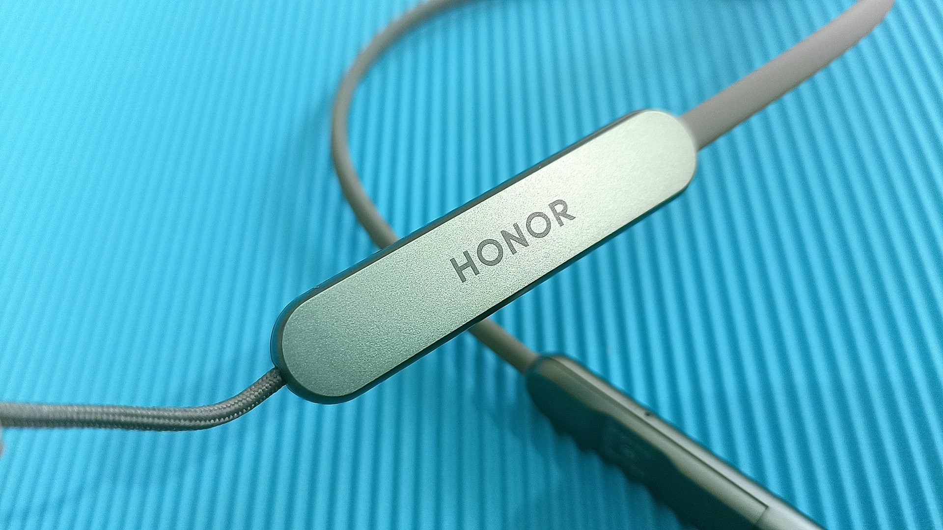 荣耀xsportpro运动蓝牙耳机评测:音质与续航的完美结合