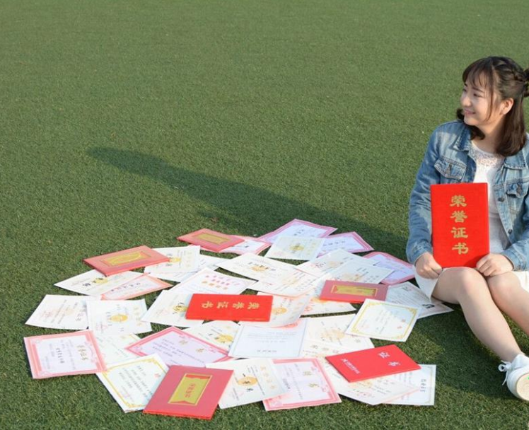 大学是考证的“黄金时期”，除了四、六级，聪明人都会先考这个证