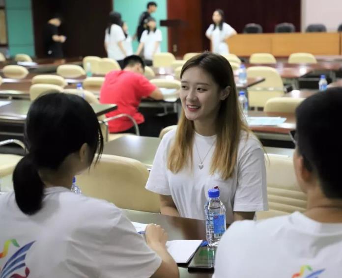 本科生赚钱不如农民工？看完这份真实数据之后，很多人选择了沉默