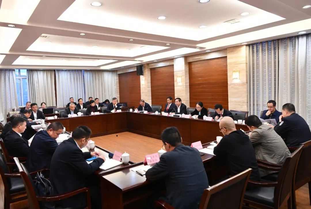 ​市五届人大常委会第四十八次会议举行第一次全体会议