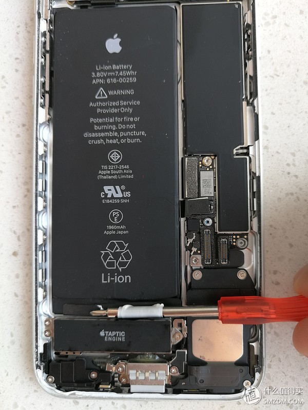 苹果7换电池教程（iphone7换电池教程图解）