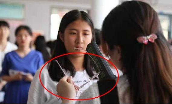 高考时的“新规定”，考生不能带框架眼镜，要创建“无声考场”