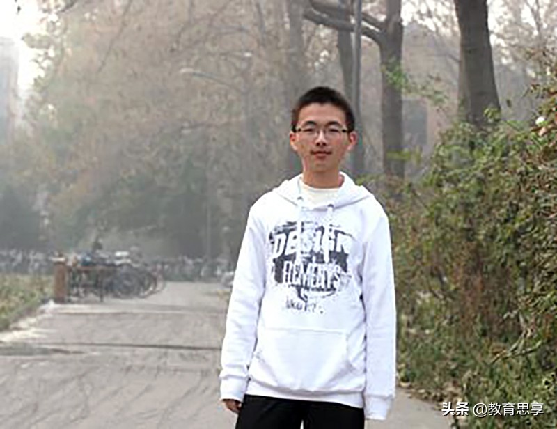 “励志学霸”吴敌：曾高考443分进清华大学，当年是江苏理科状元