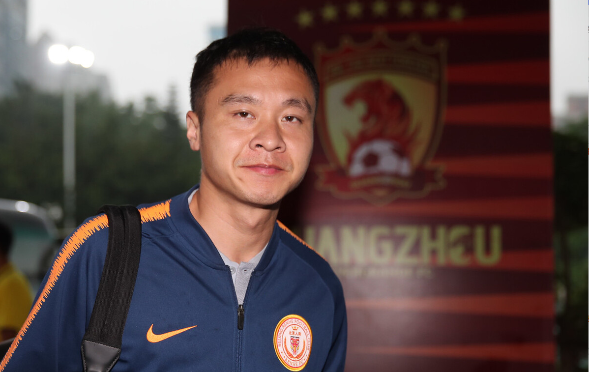 冯仁亮退役了吗冯仁亮