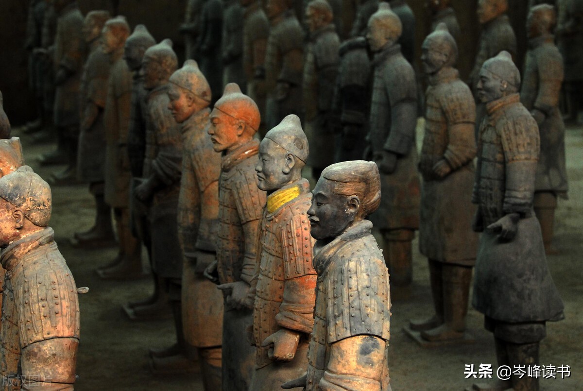 《书读完了》：靠自学成为“通人”的北大导师教你如何读书