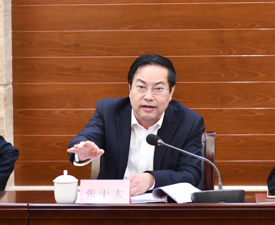 ​市五届人大常委会第四十八次会议举行第一次全体会议