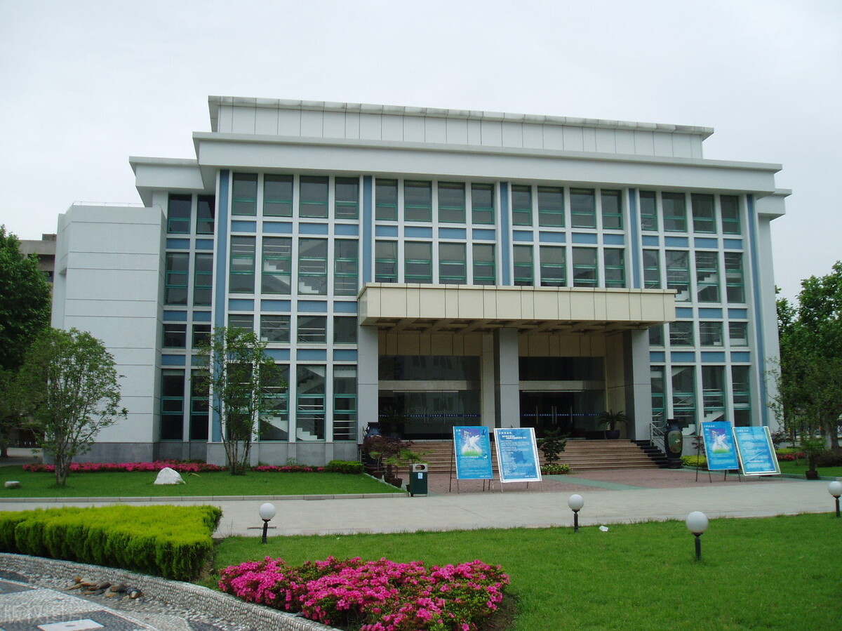 学院为何热衷于更名为“大学”？盘点那些你所不知道的换名字历史