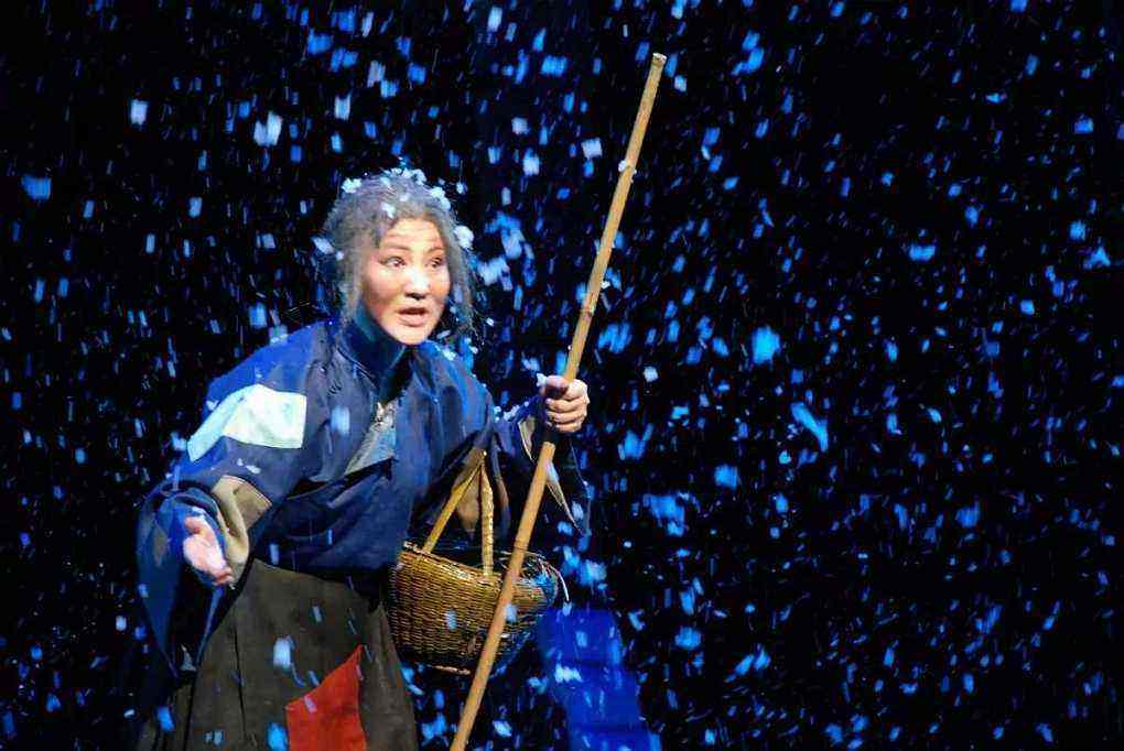 鲁迅《祝福》:祥林嫂的一生,穷到无福可祝,无福可言