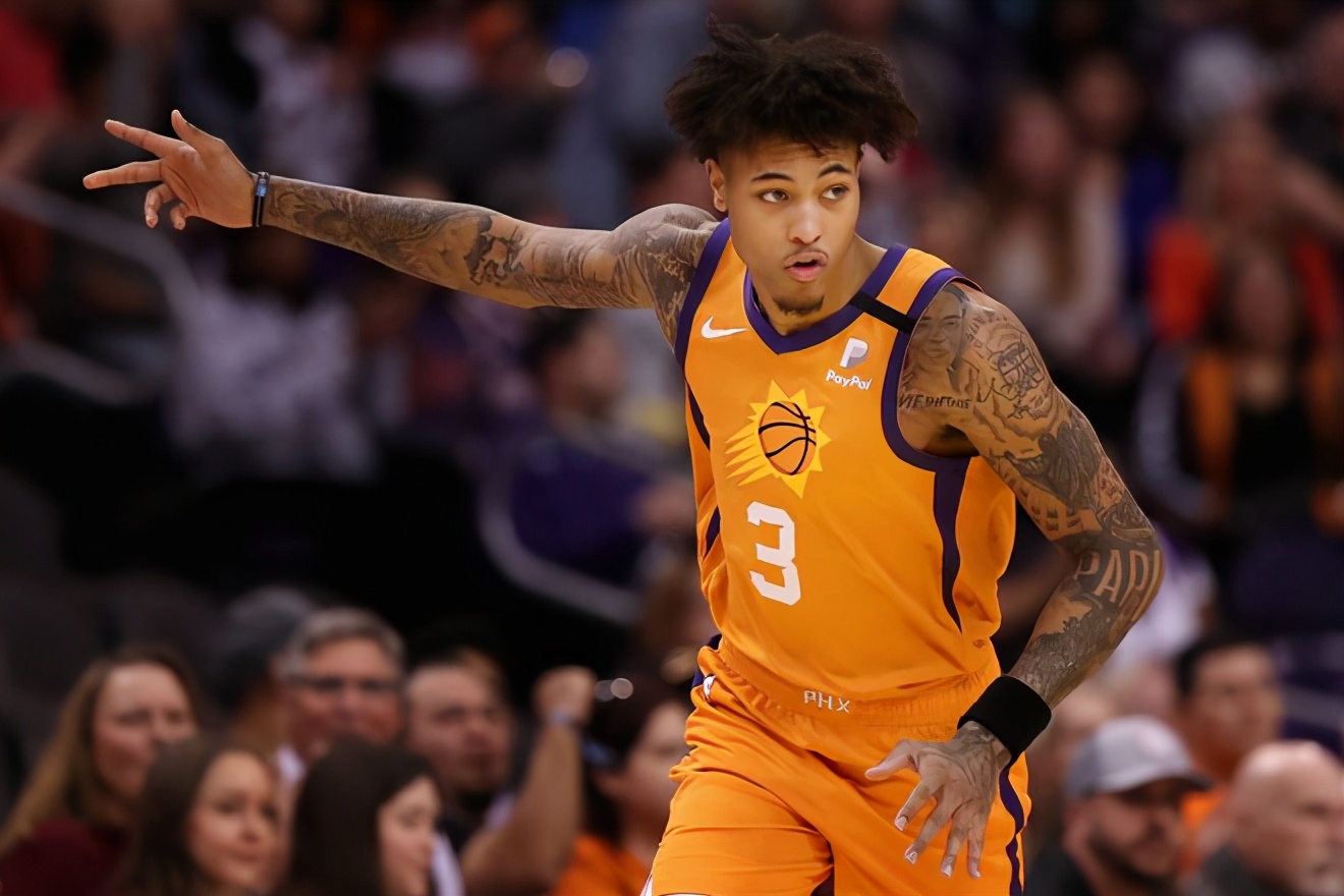 8240万一年的使用权,在当今的nba联盟恐怕也只有勇士敢赌