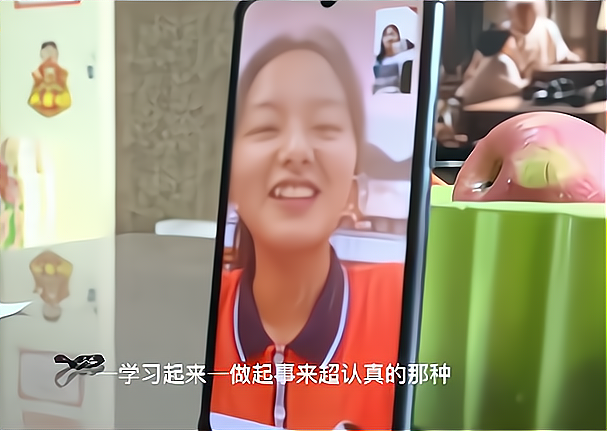 贵州女孩刘丹，从2万多人中胜出，成为该省首位女空军飞行学员