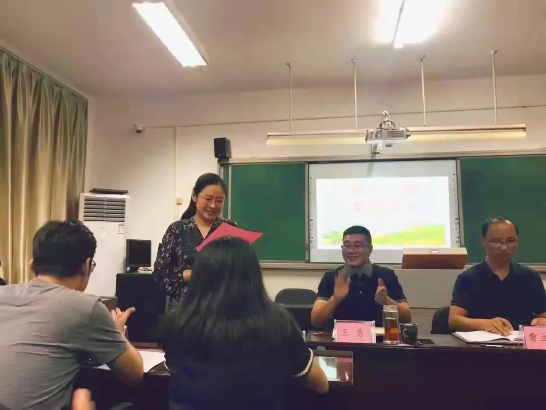 江苏省扬州世明双语学校中学部新学期工作动员会议