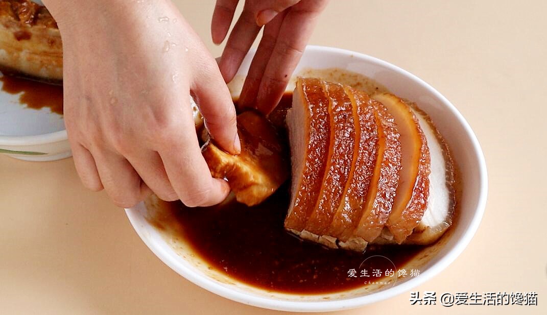 梅菜扣肉的家常做法,梅菜扣肉的家常做法步驟