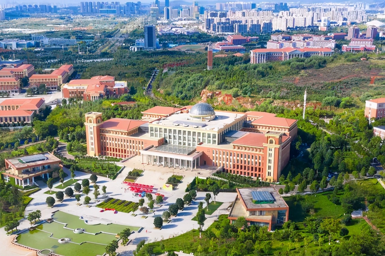 云大图书馆必须得上榜!怎么说也得过鲁班奖!