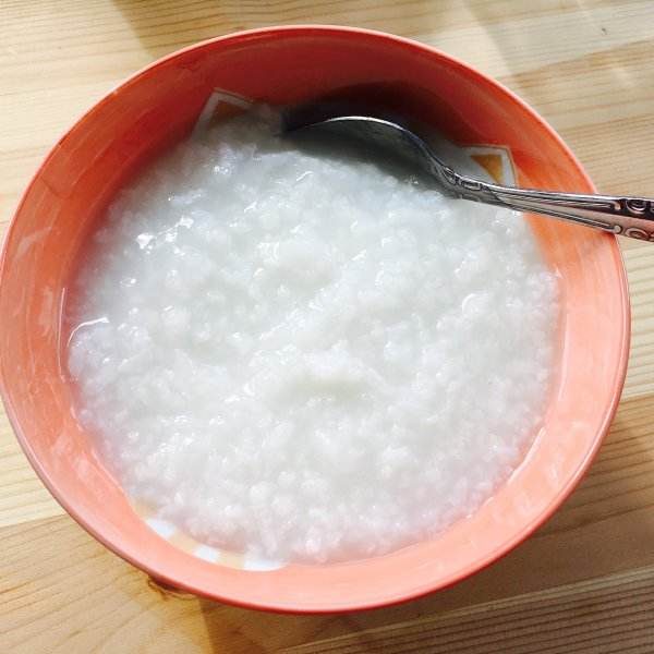 电饭煲煮粥水米比例，电饭煲煮粥水米比例分享？