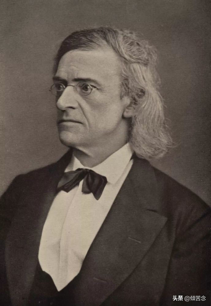 近代最著名的文学家,最能体现文学精神的奠基人